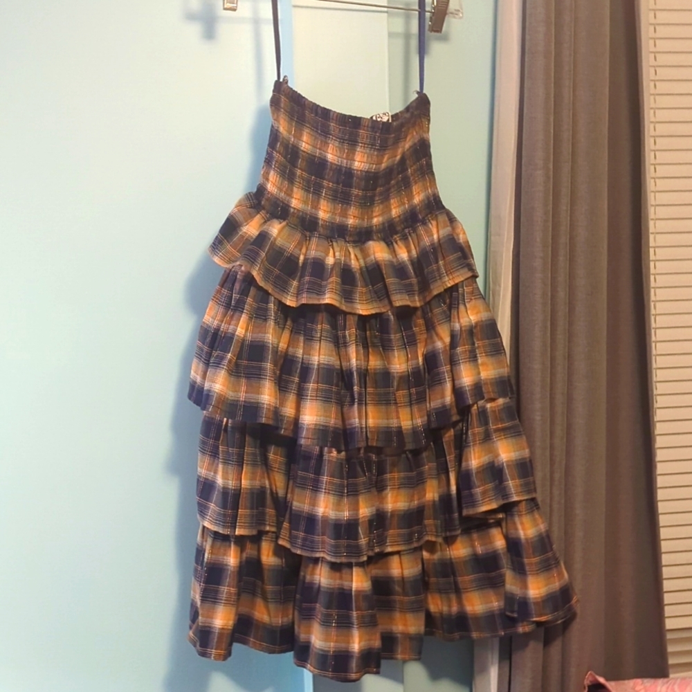 **Short dress